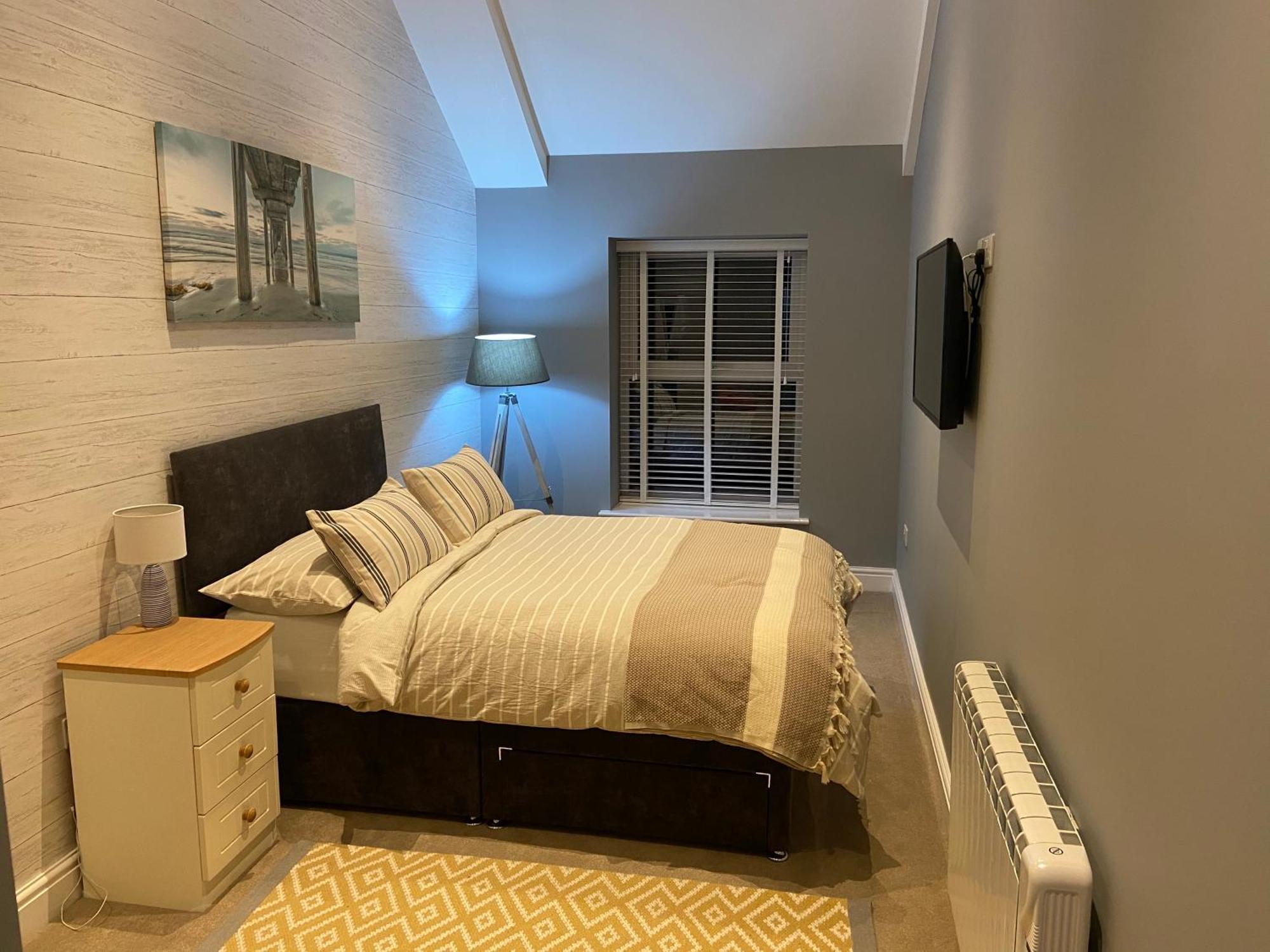 Stylish Tenby Apartment, Great Location, Parking Room photo